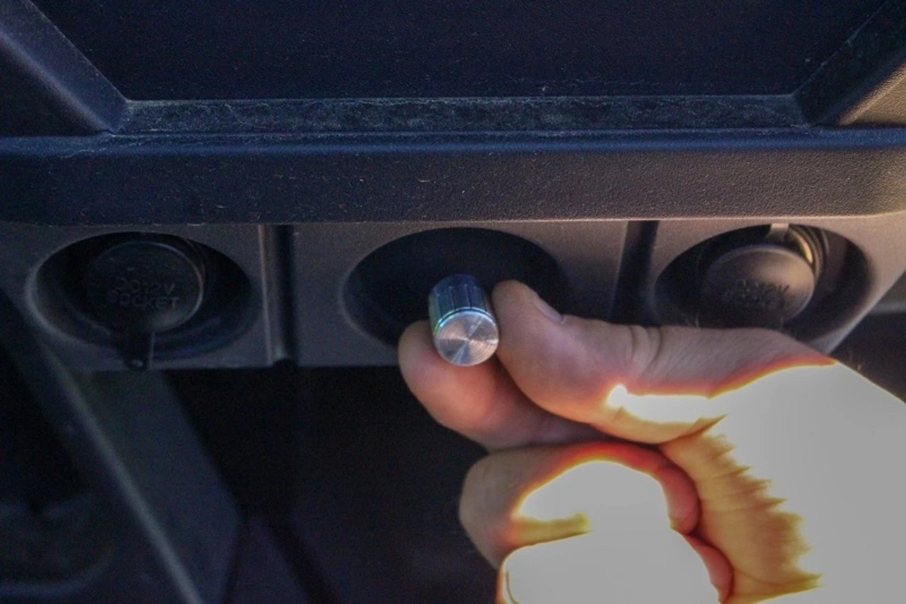 Polaris Ranger 900/1000 39″ Air Bar Interior Fan By Fortress 7 Polaris Ranger 900/1000 39″ Air Bar Interior Fan By Fortress - Image 5