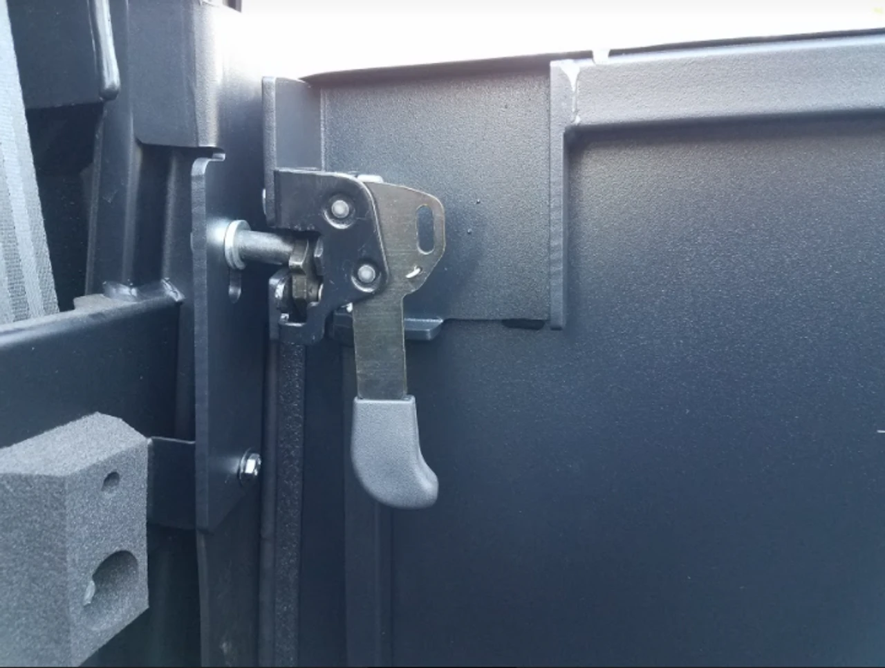 Polaris Ranger Crew 570 / 900 / 1000 Metal Half Doors By Fortress 6 Polaris Ranger Crew 570 / 900 / 1000 Metal Half Doors By Fortress - Image 4