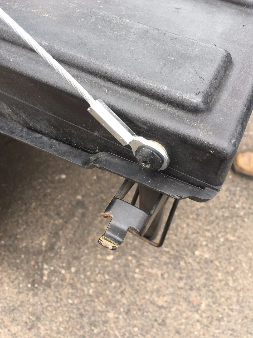 Polaris Ranger 500 Tailgate Cable By Quad Logic 5 Polaris Ranger 500 Tailgate Cable By Quad Logic - Image 3